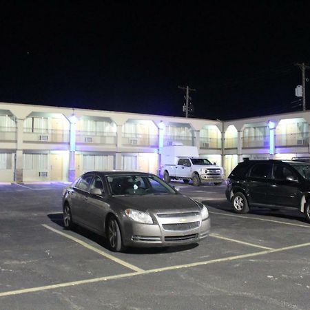 Hutchinson Inn מראה חיצוני תמונה