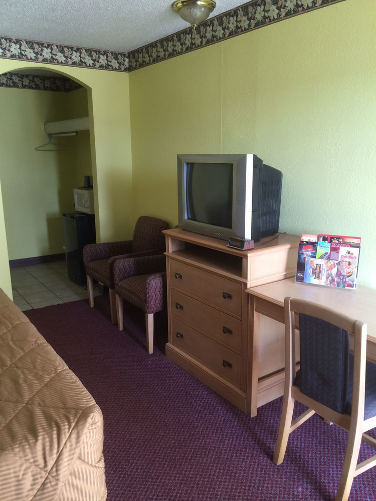 Hutchinson Inn מראה חיצוני תמונה