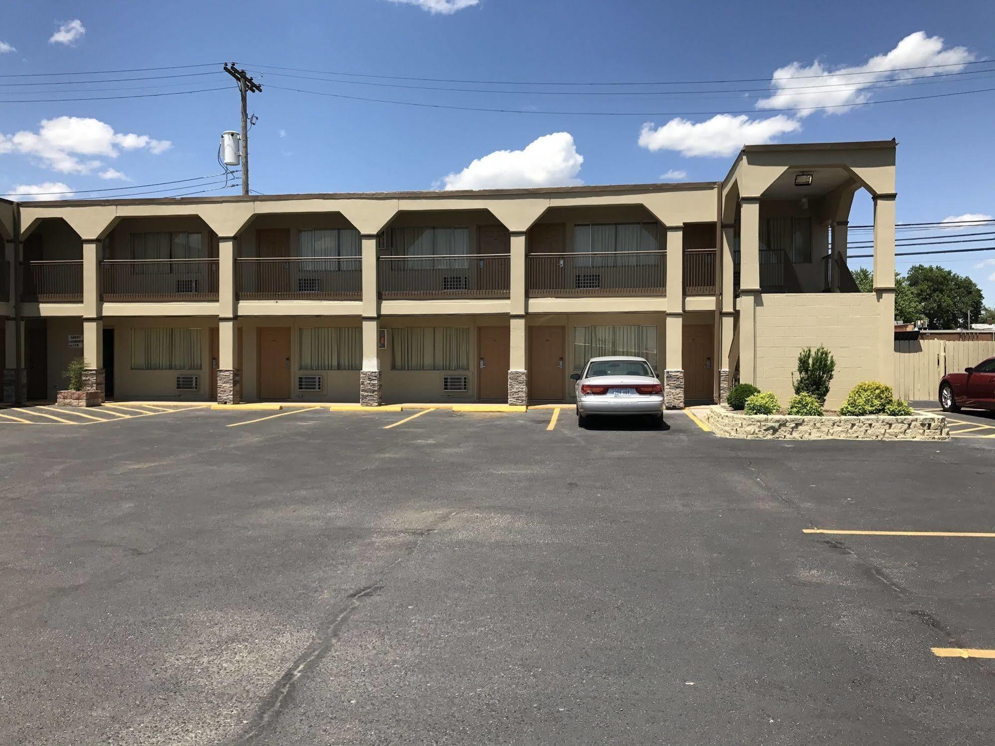 Hutchinson Inn מראה חיצוני תמונה