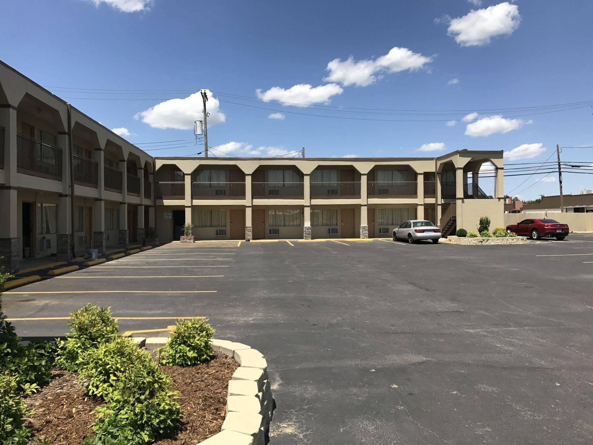 Hutchinson Inn מראה חיצוני תמונה