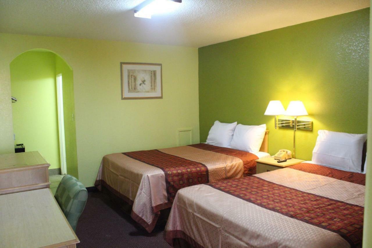 Hutchinson Inn מראה חיצוני תמונה